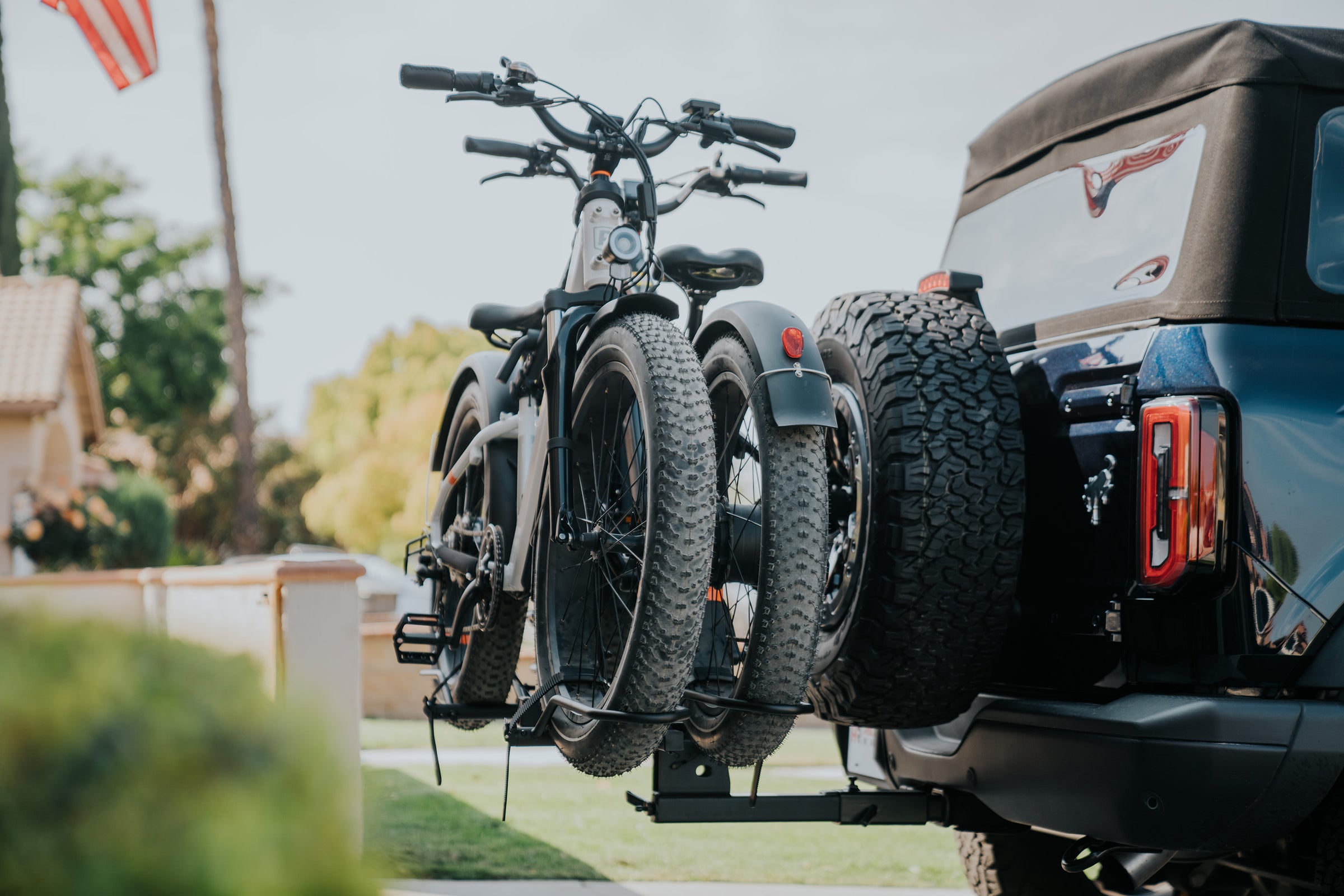 Hollywood Racks Sport Rider Hitch Rack | Rad Power Bikes